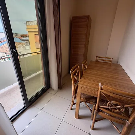 Residenza La Signora Vista Mare Con Ascensore * 马洛塔